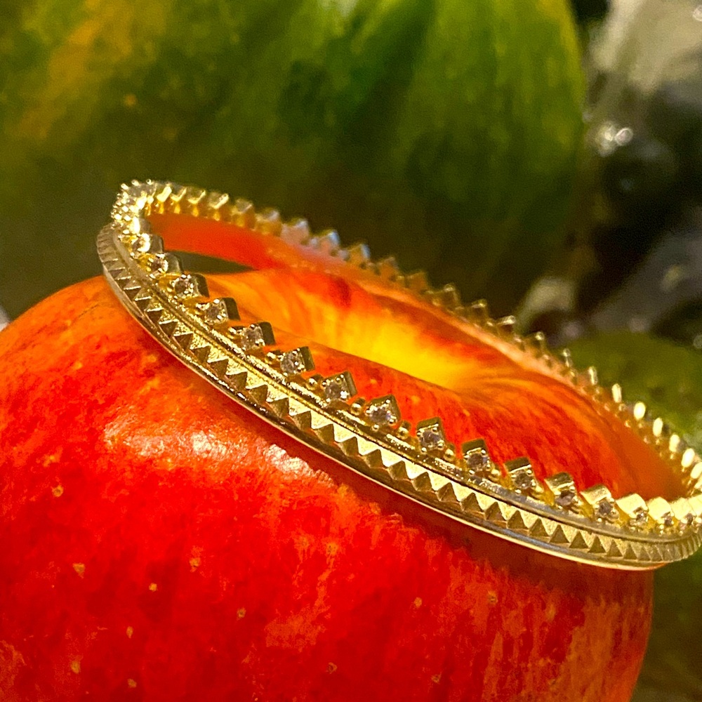 Kendra Scott bracelet